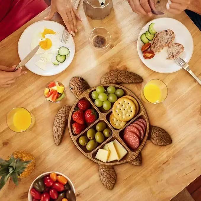 Wooden Personalized Creative Cartoon Turtle-Shaped Plate with Divided Sections Suitable for Serving Cheese and Fruits